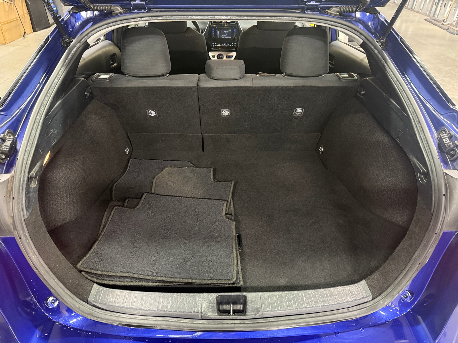 Thumbnail: 2018 Toyota Prius - 7