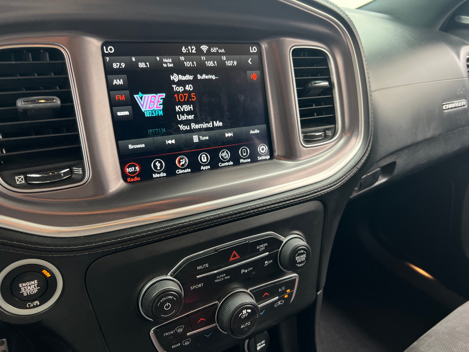 Thumbnail: 2019 Dodge Charger - 3