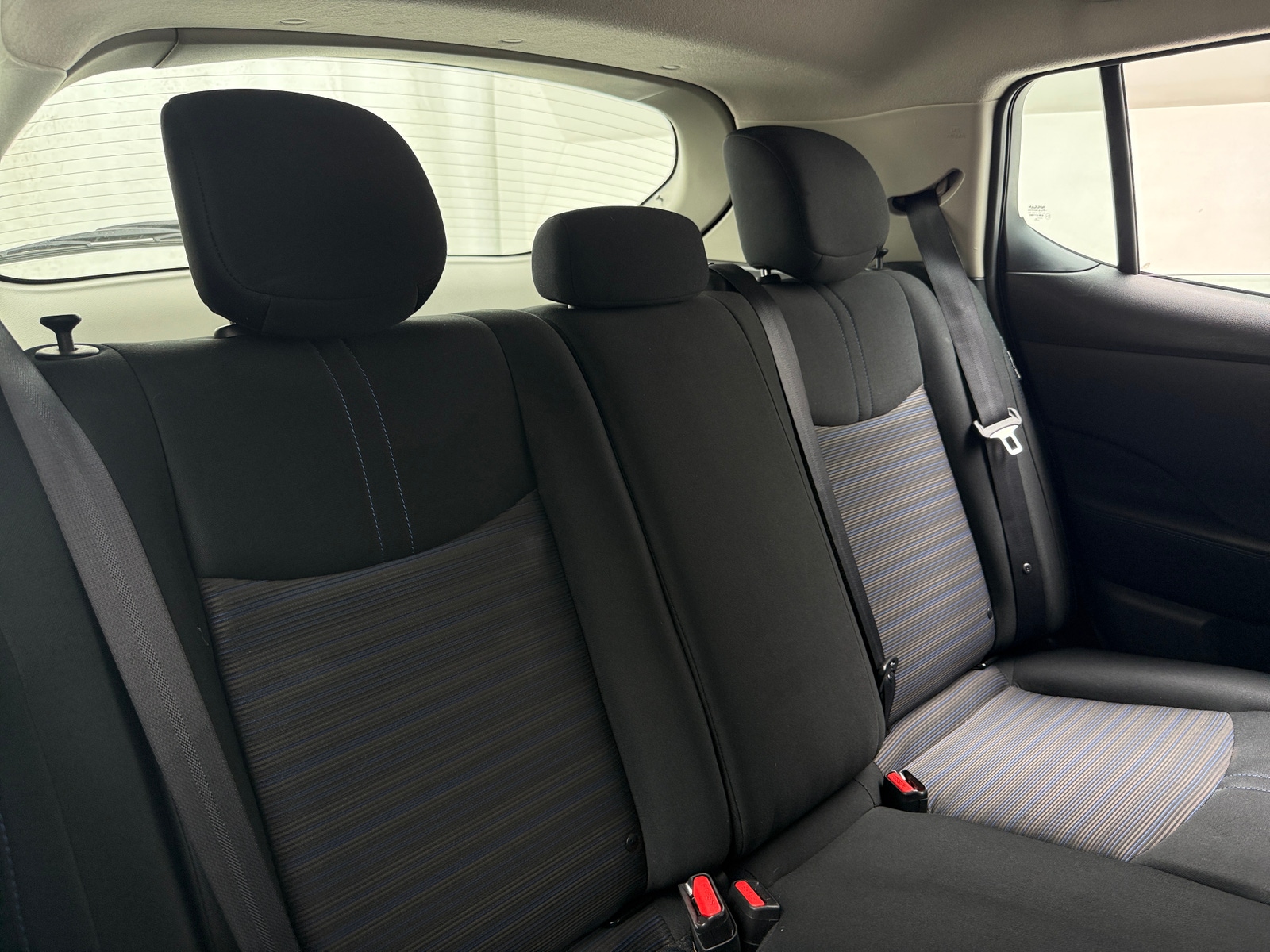 Thumbnail: 2025 Nissan Leaf - 6