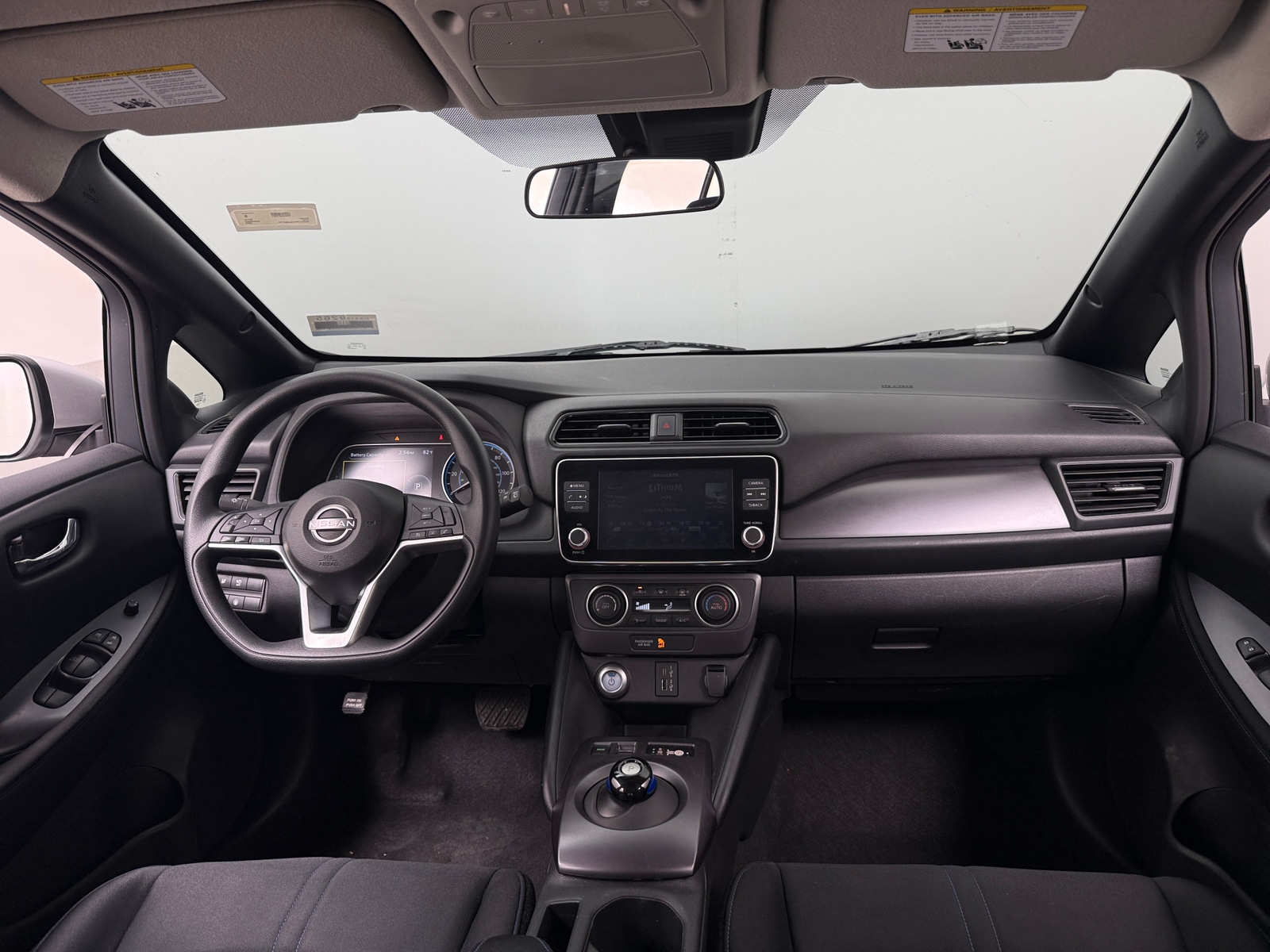 Thumbnail: 2025 Nissan Leaf - 3