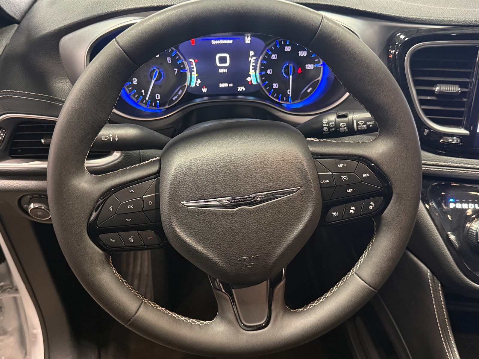 Thumbnail: 2025 Chrysler Pacifica - 4