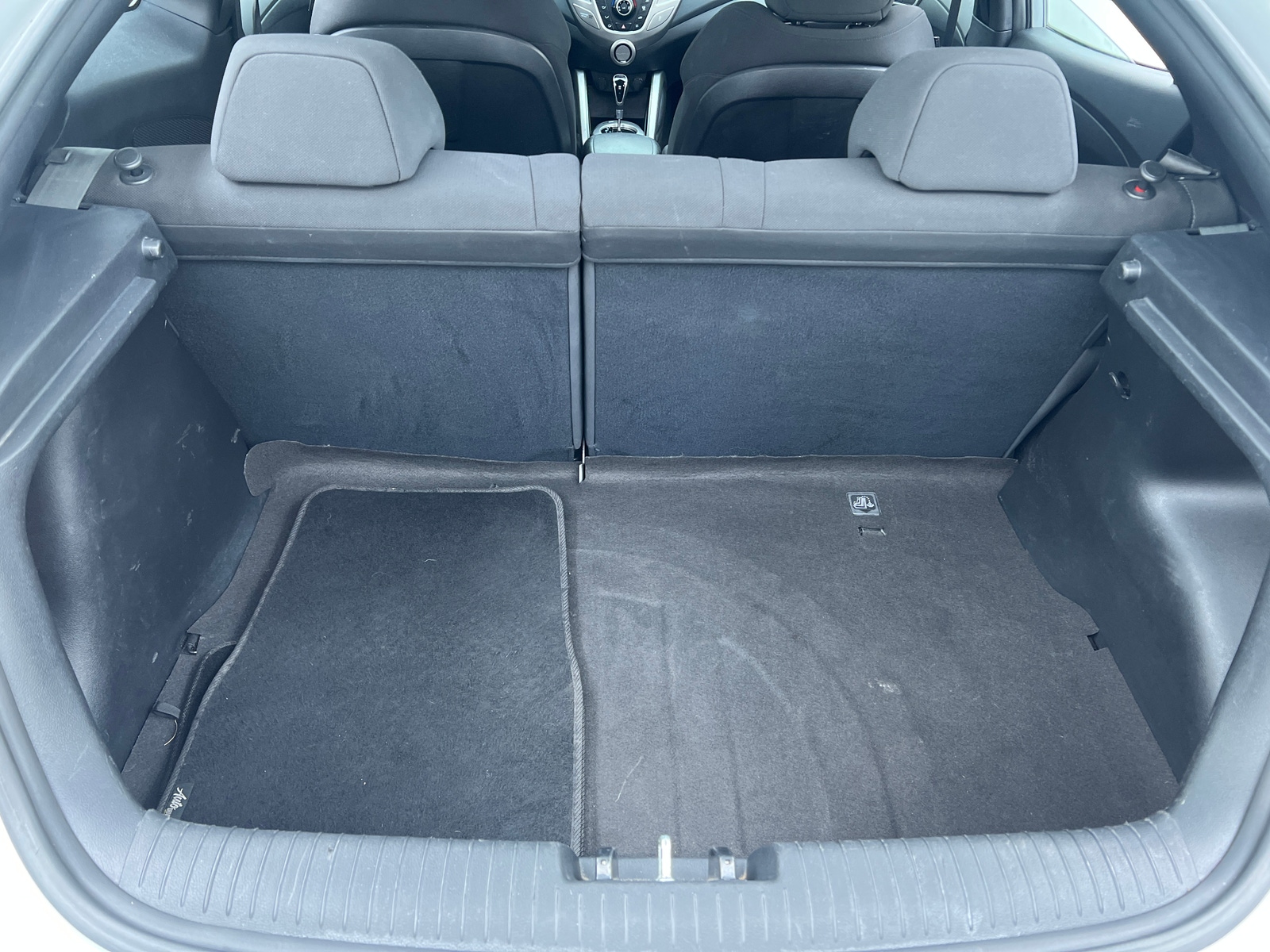 Thumbnail: 2017 Hyundai Veloster - 7