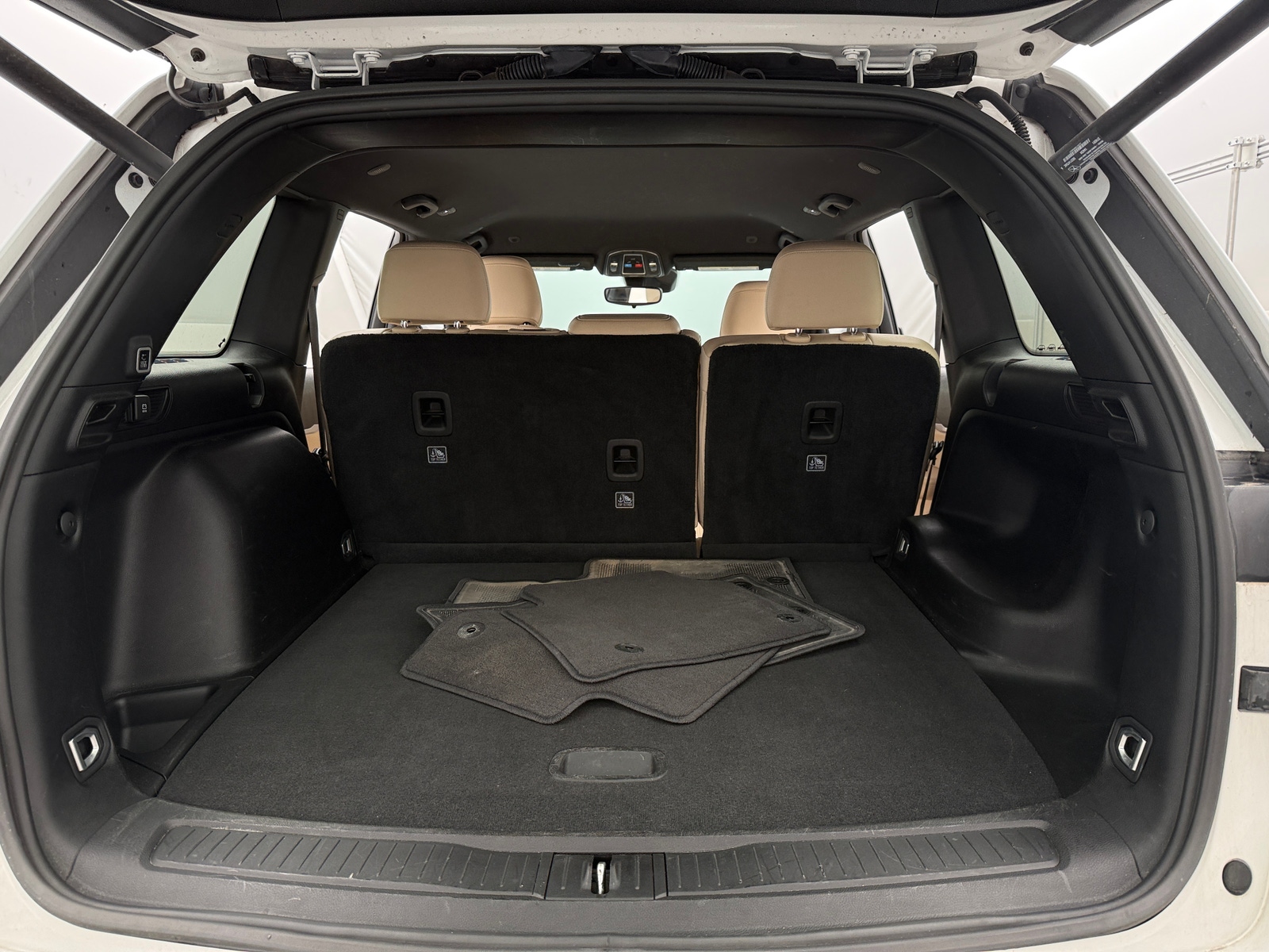 Thumbnail: 2024 Jeep Grand Cherokee - 6