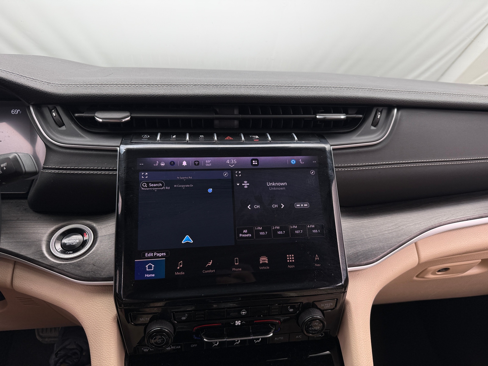 Thumbnail: 2024 Jeep Grand Cherokee - 3