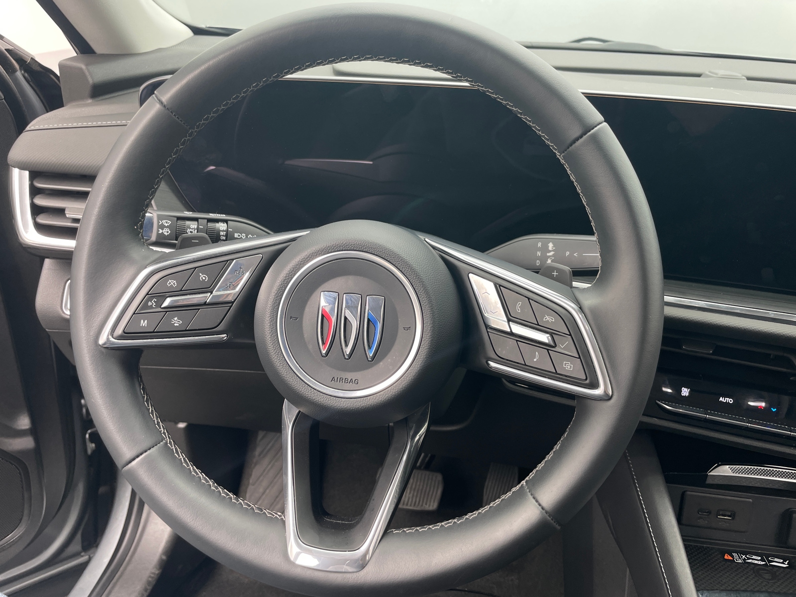 Thumbnail: 2025 Buick Envision - 4