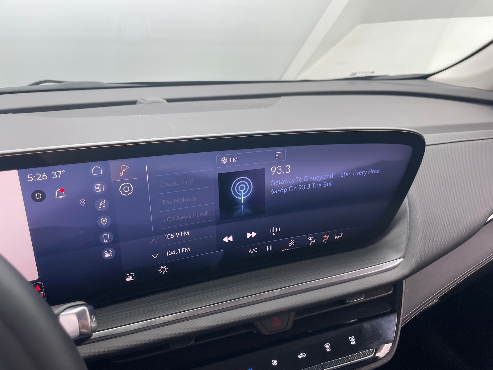 Thumbnail: 2025 Buick Envision - 3