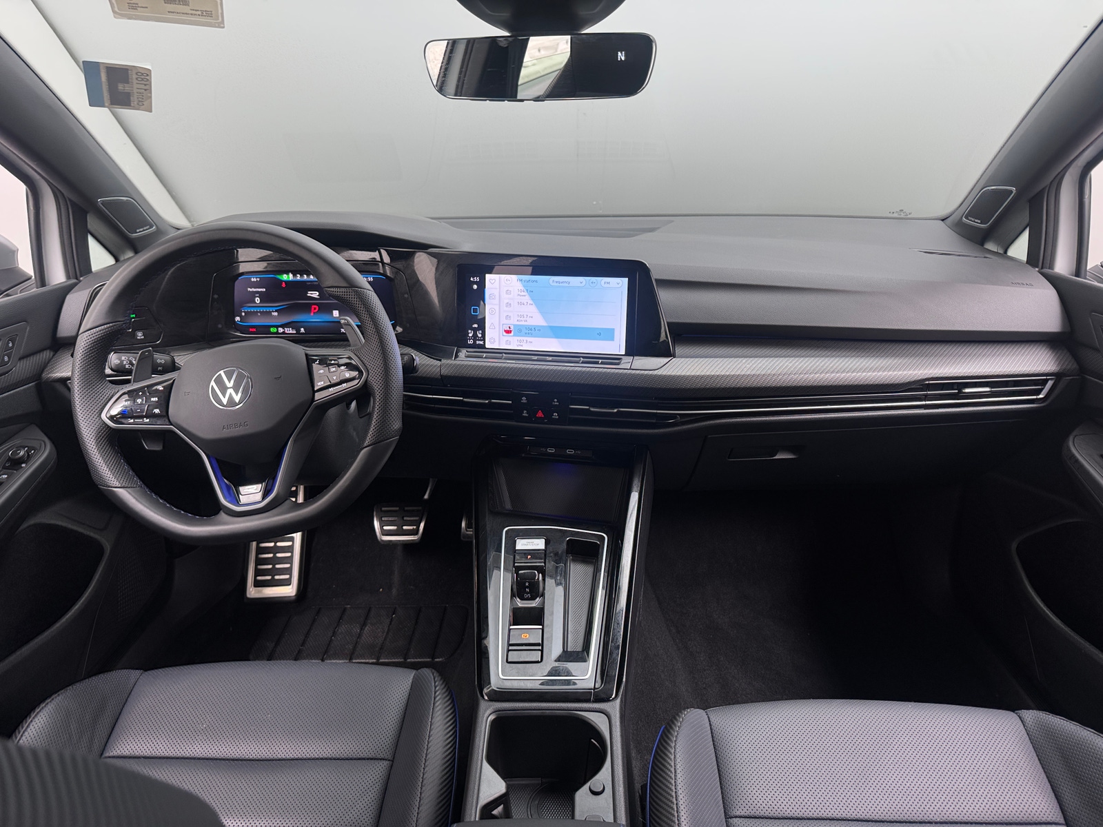 Thumbnail: 2024 Volkswagen Golf - 2