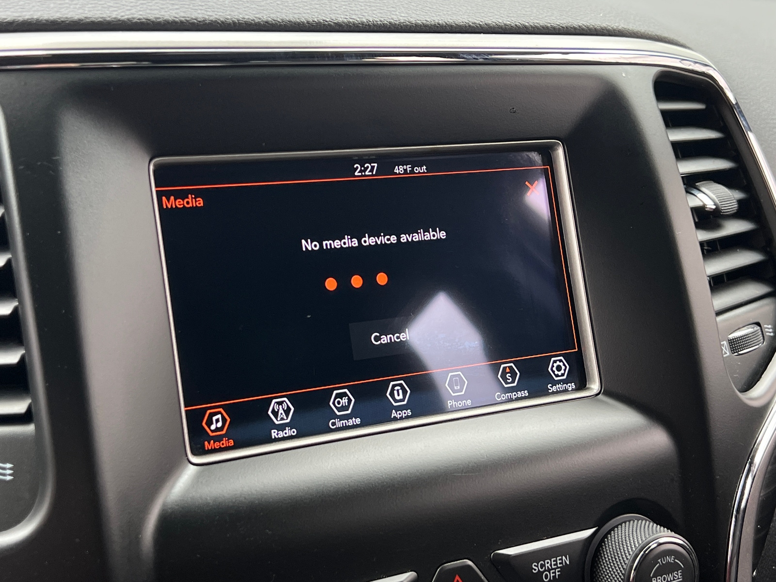 Thumbnail: 2020 Jeep Grand Cherokee - 4