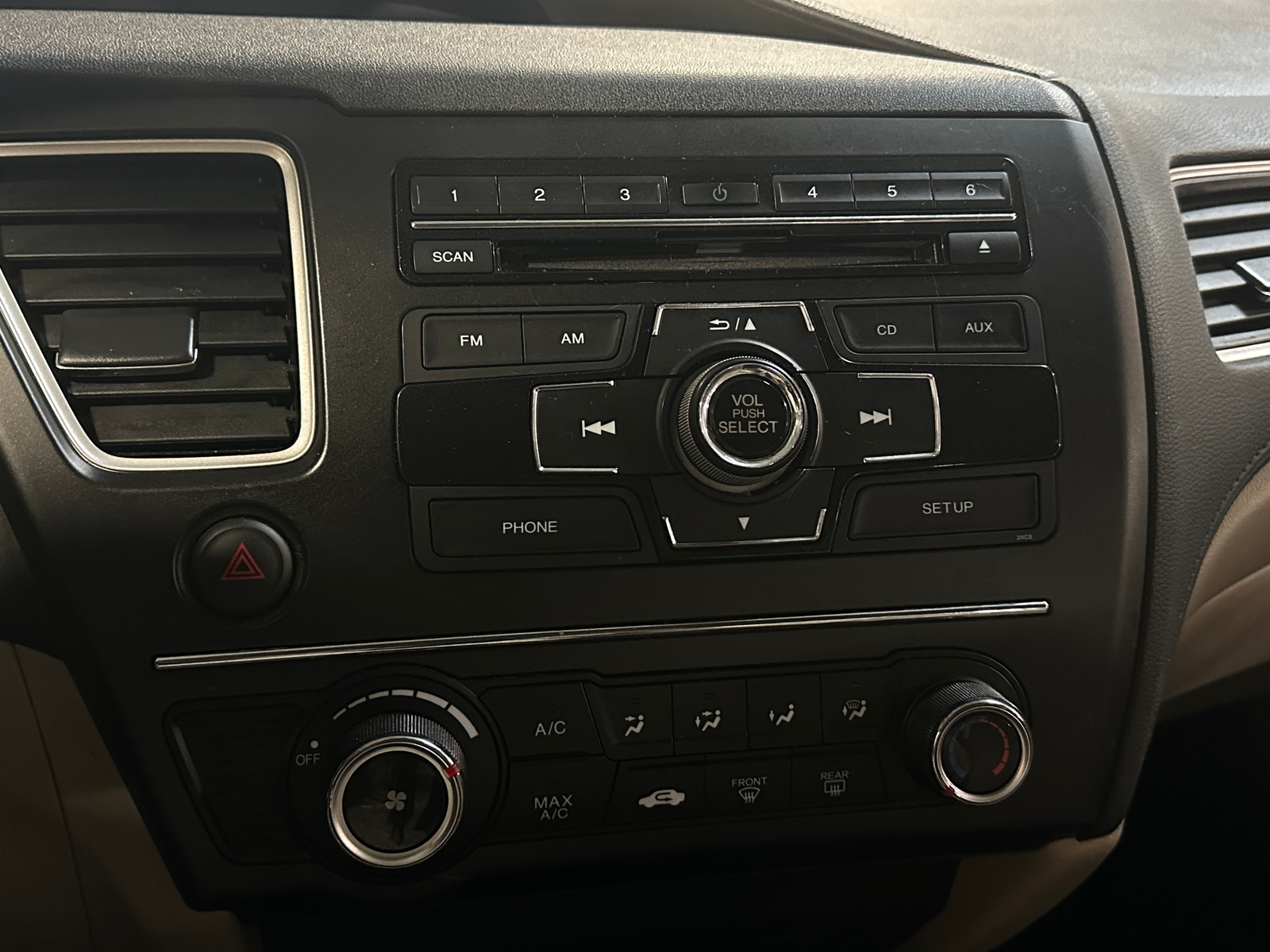 Thumbnail: 2014 Honda Civic - 4