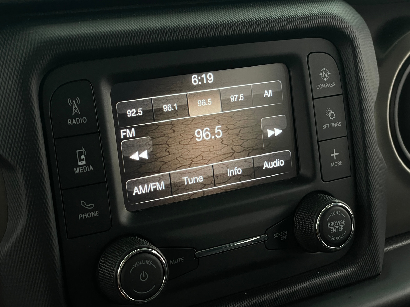 Thumbnail: 2020 Jeep Wrangler - 4