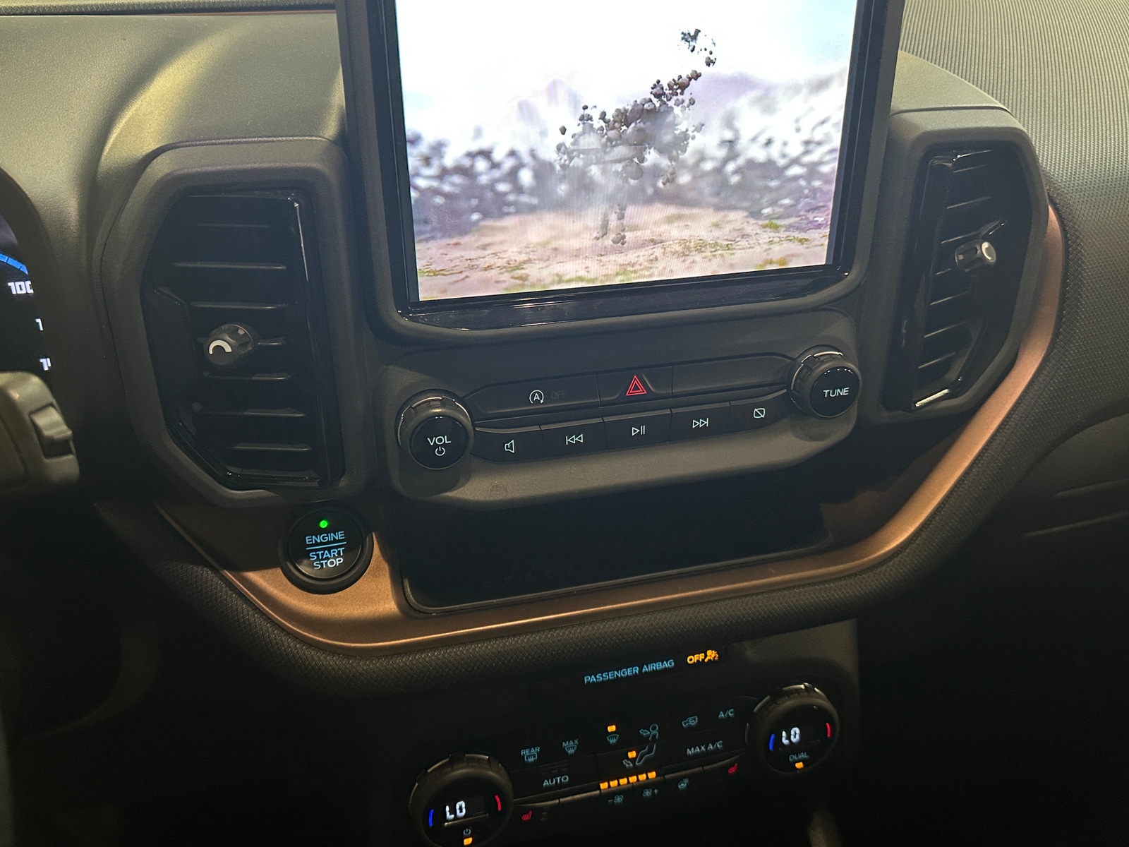 Thumbnail: 2021 Ford Bronco Sport - 3