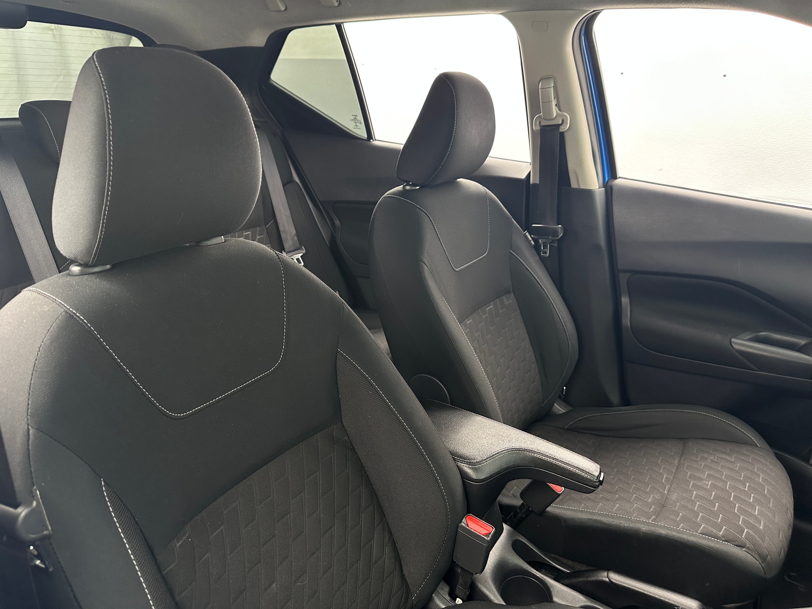 Thumbnail: 2022 Nissan Kicks - 2