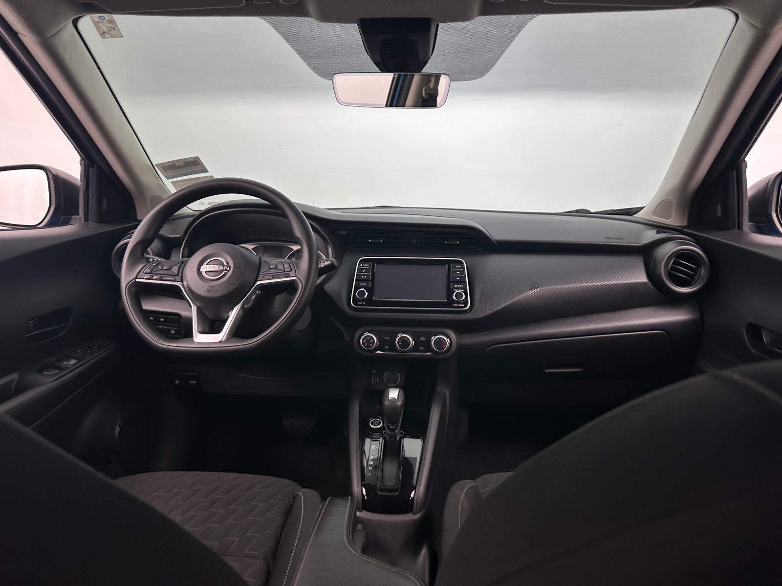 Thumbnail: 2022 Nissan Kicks - 3