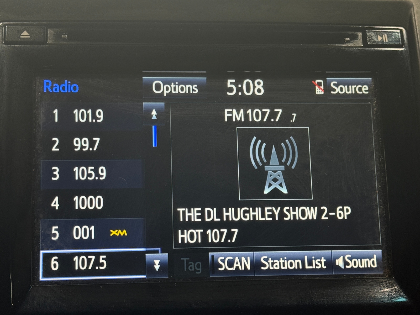 Thumbnail: 2017 Toyota Camry - 3