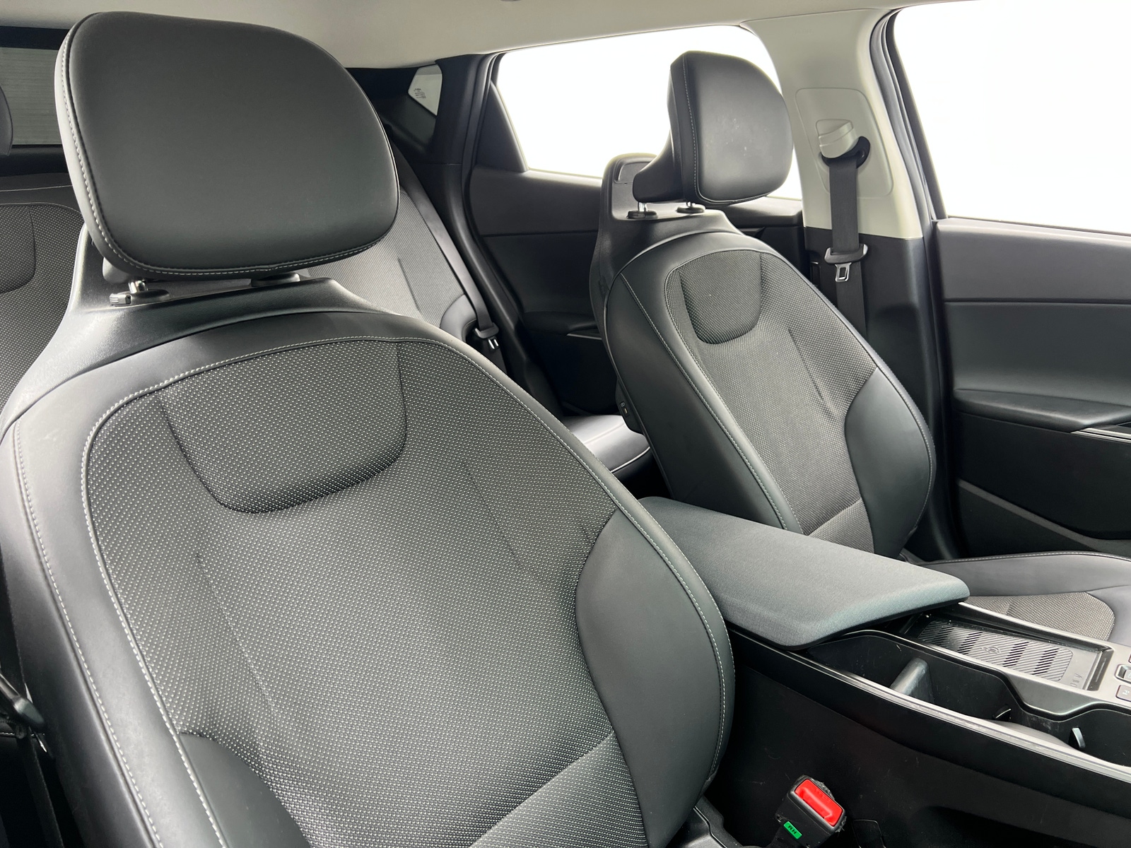 Thumbnail: 2024 Kia EV6 - 2