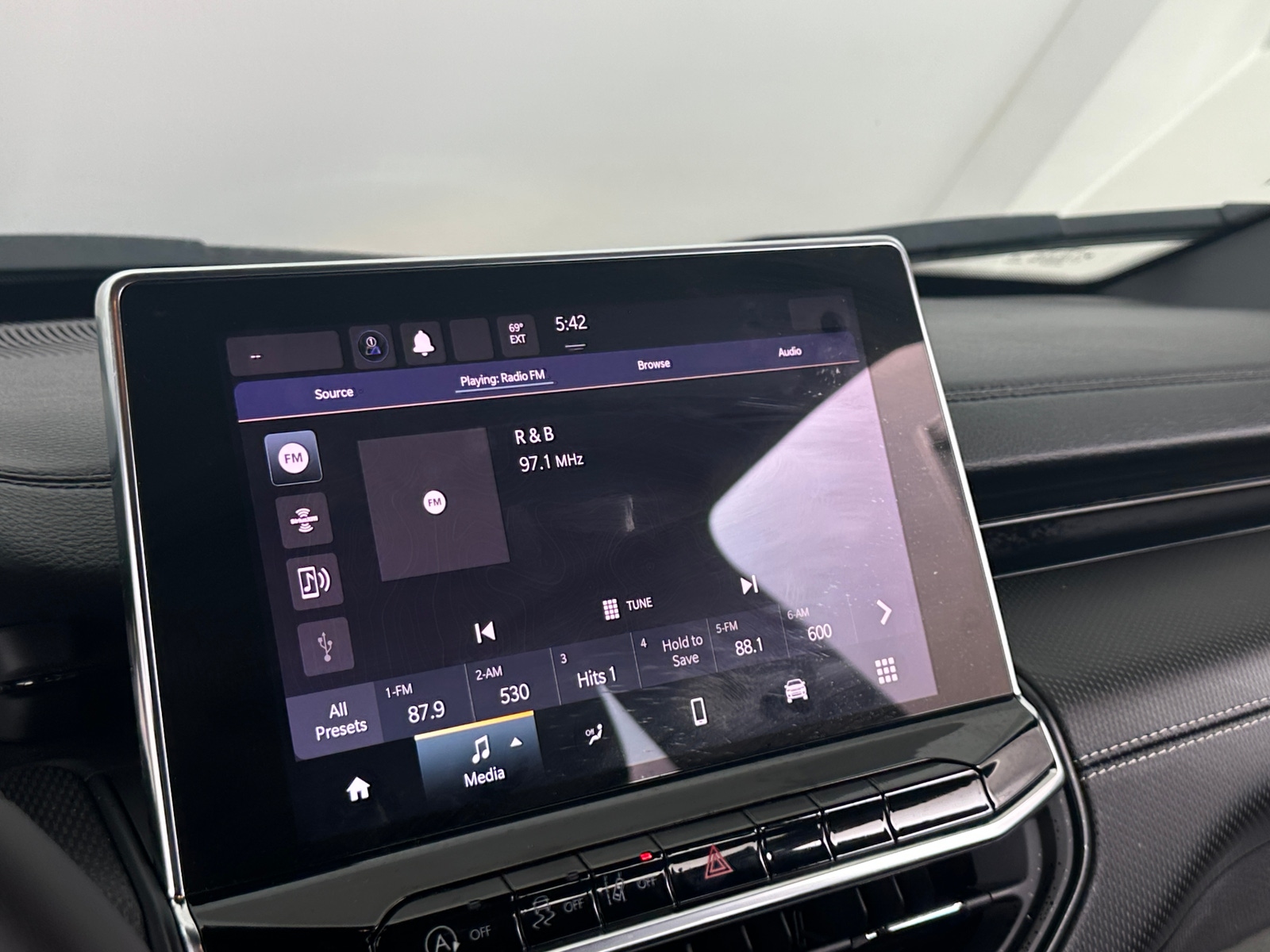 Thumbnail: 2024 Jeep Compass - 4