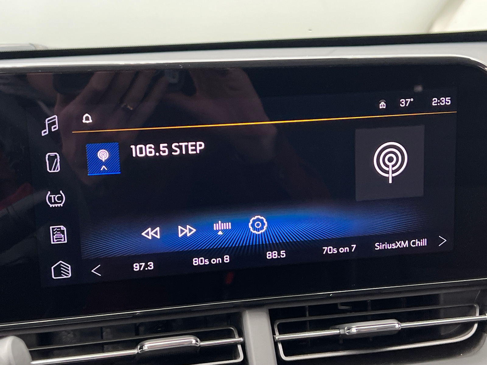 Thumbnail: 2025 Chevrolet Trax - 4