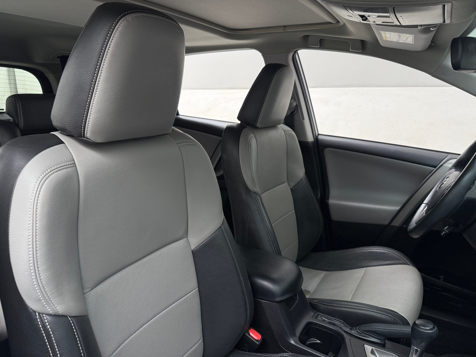 Thumbnail: 2017 Toyota RAV4 - 2