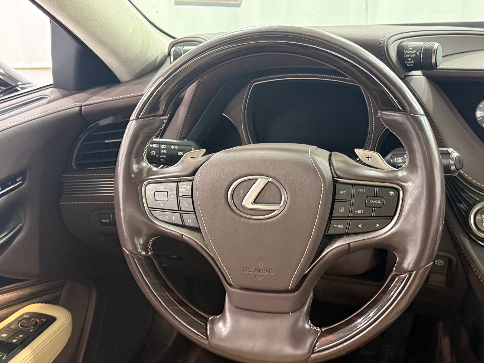 Thumbnail: 2018 Lexus LS - 4