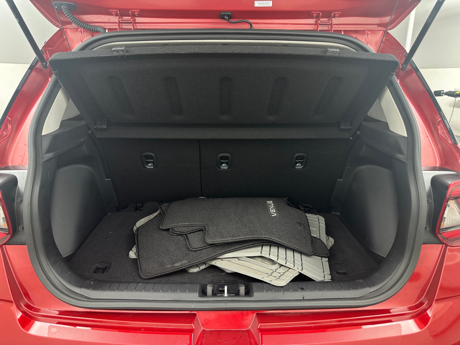 Thumbnail: 2024 Hyundai Venue - 7