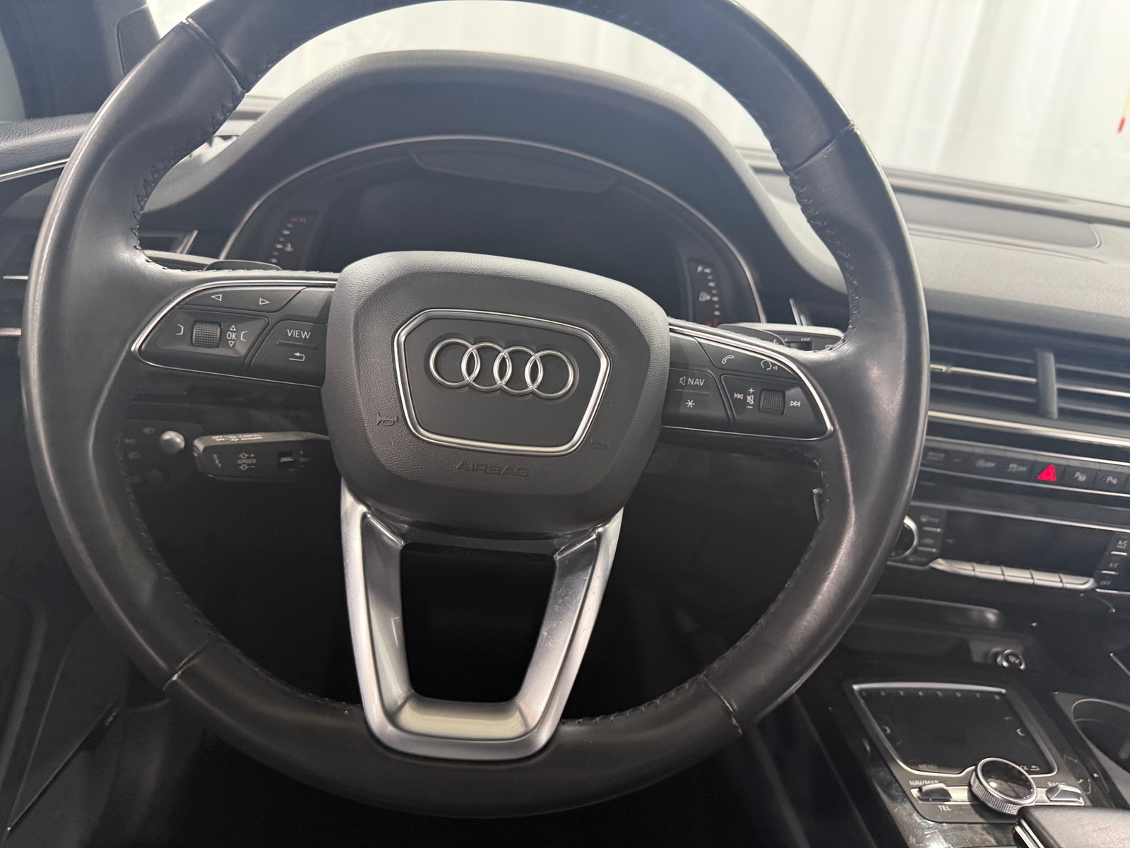 Thumbnail: 2019 Audi Q7 - 4