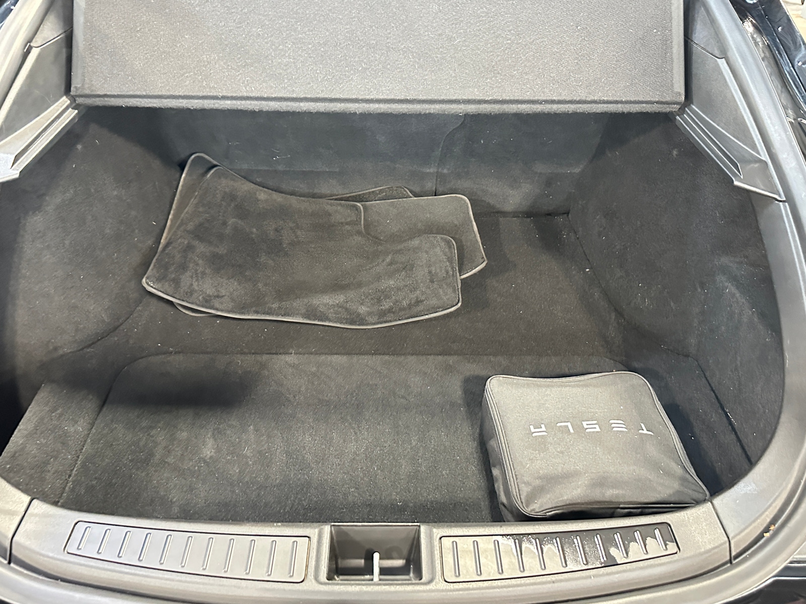 Thumbnail: 2018 Tesla Model S - 6