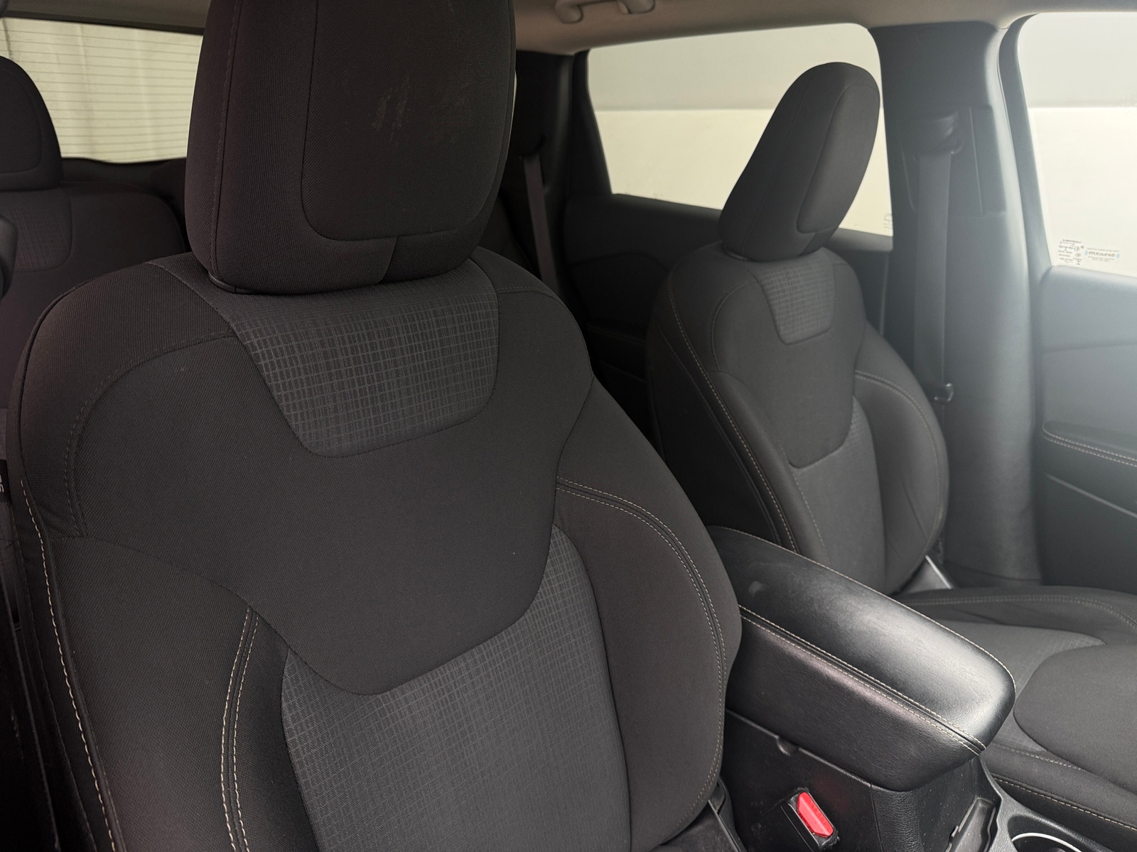 Thumbnail: 2016 Jeep Cherokee - 2