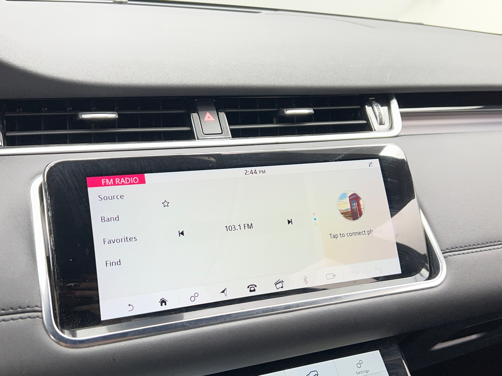 Thumbnail: 2020 Land Rover Range Rover Evoque - 3