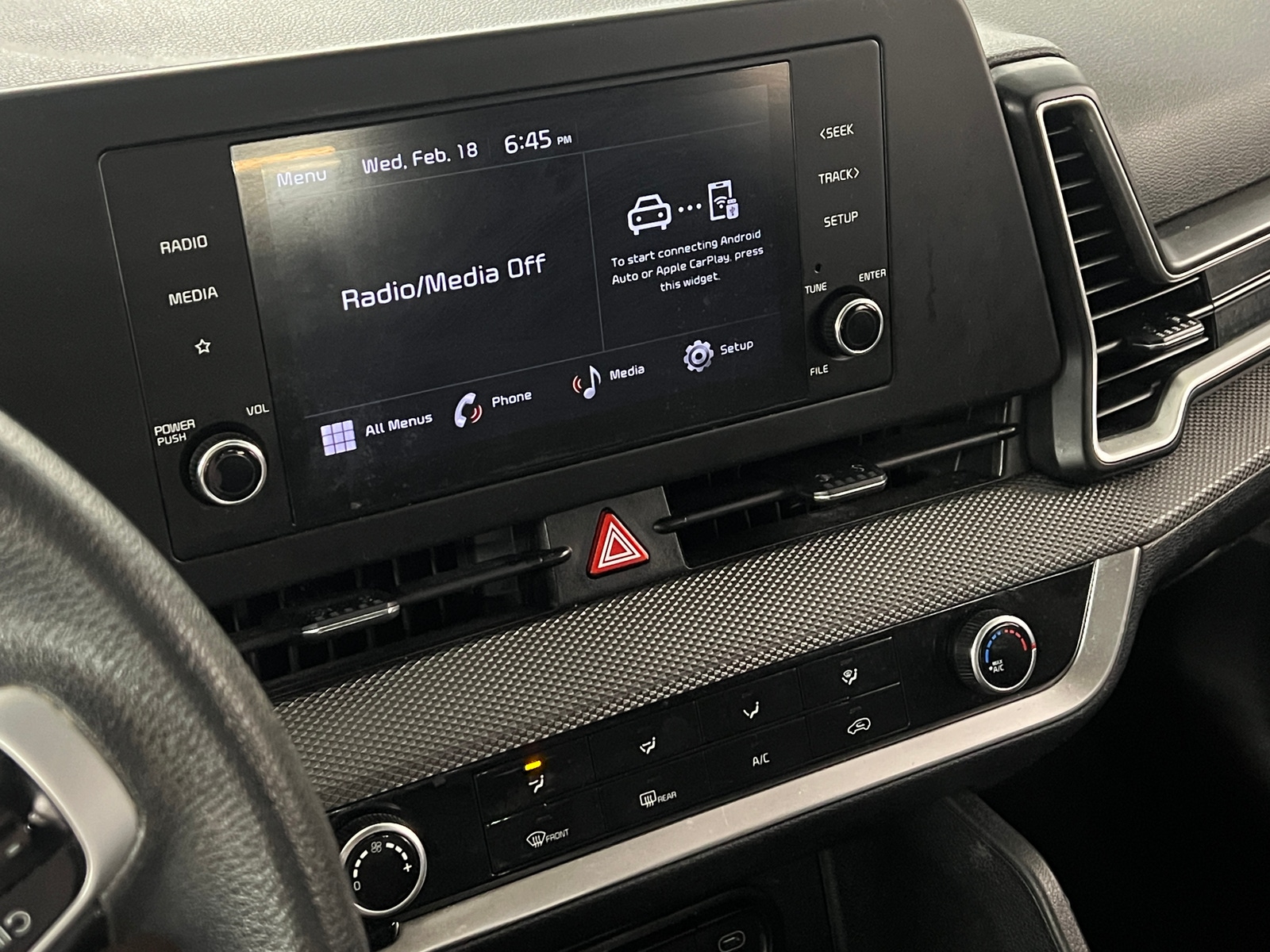 Thumbnail: 2023 Kia Sportage - 4