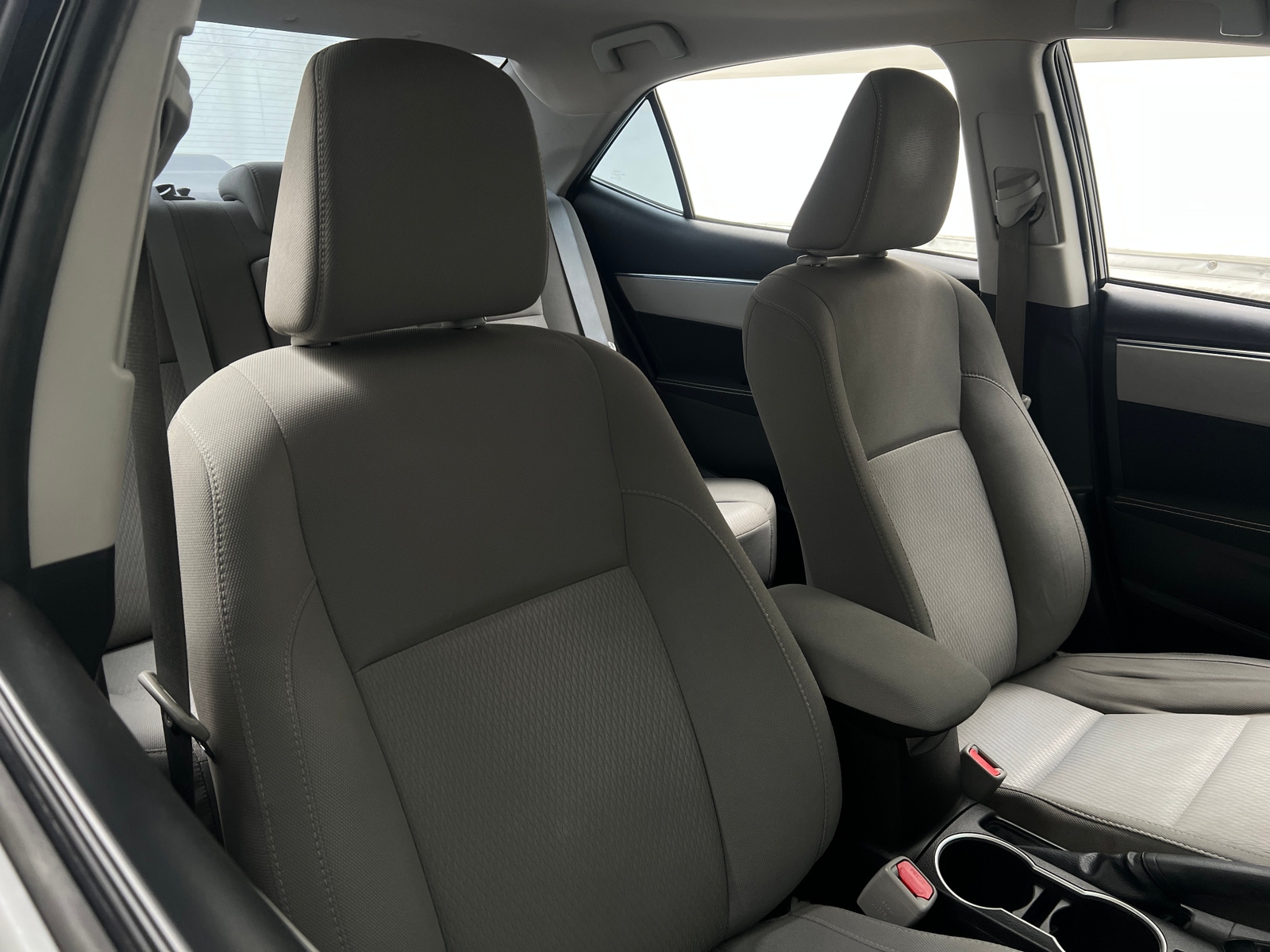 Thumbnail: 2016 Toyota Corolla - 2