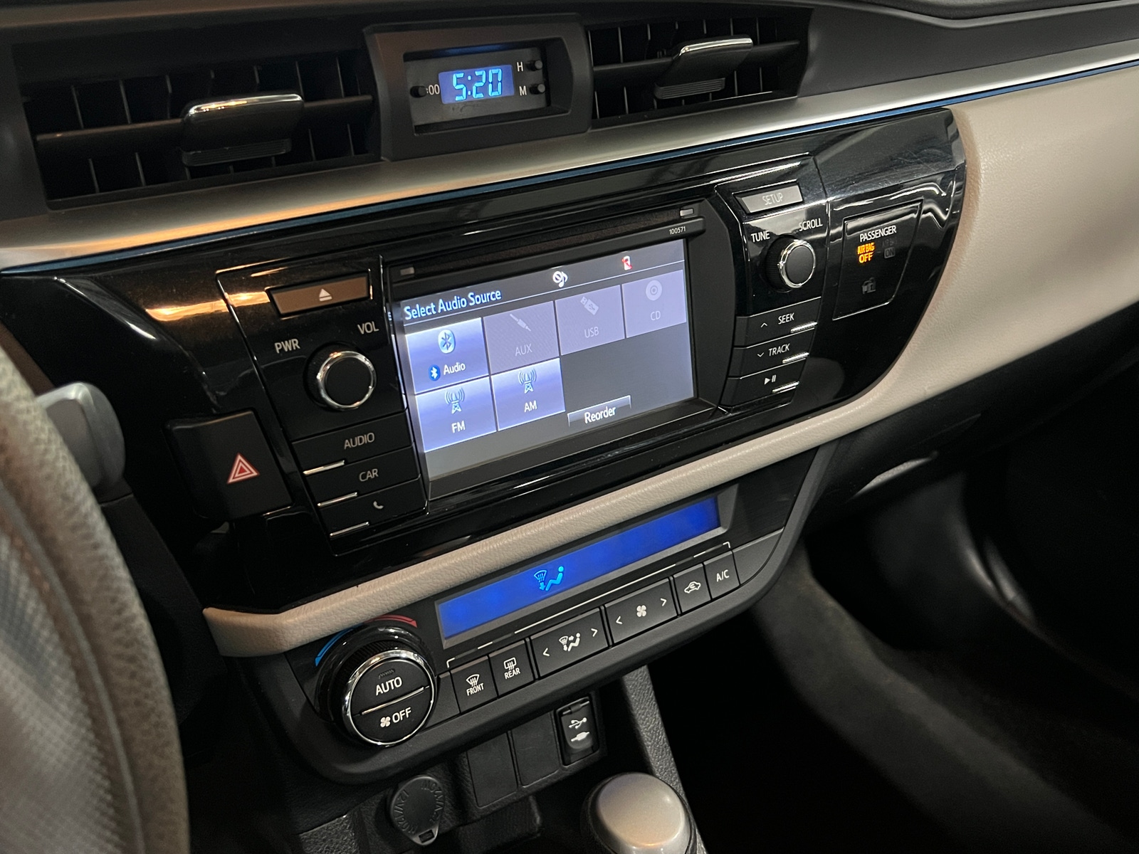 Thumbnail: 2016 Toyota Corolla - 4