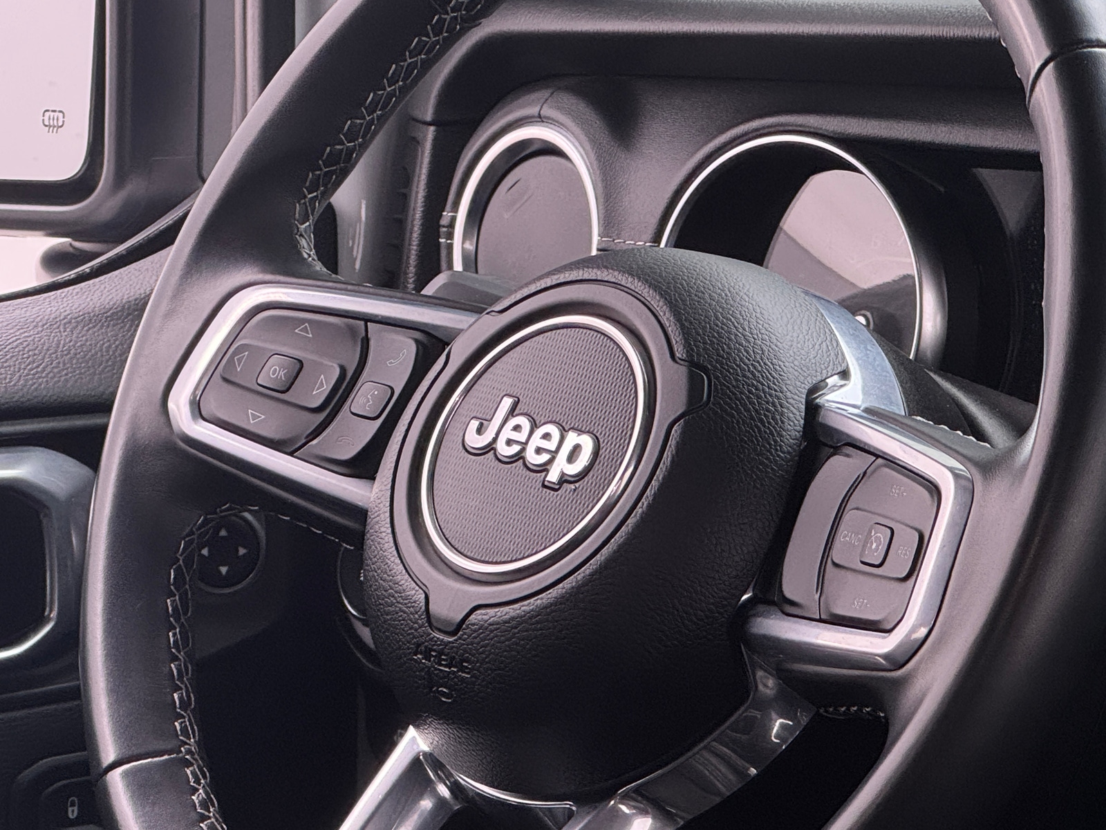 Thumbnail: 2022 Jeep Wrangler - 4