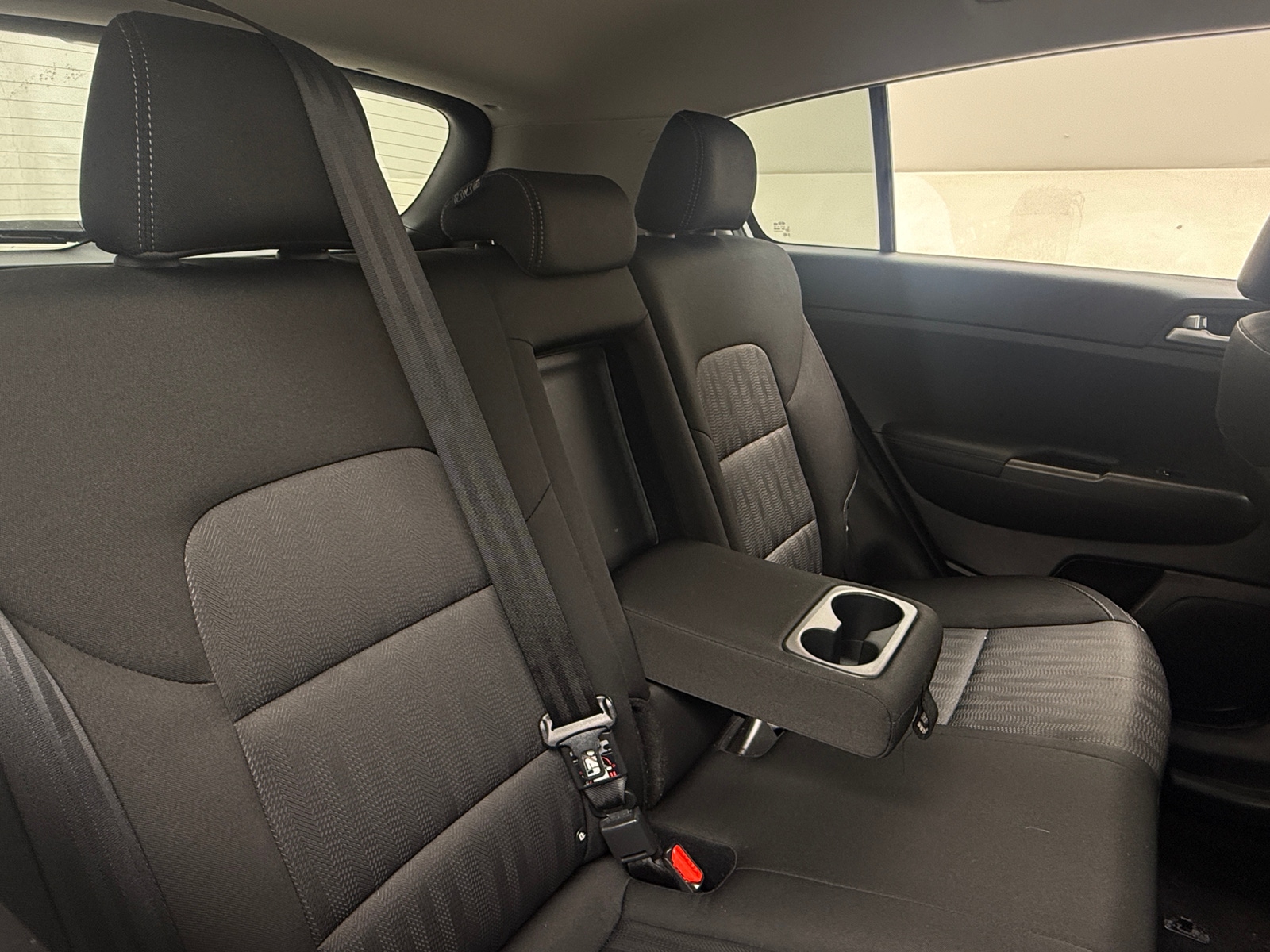 Thumbnail: 2022 Kia Sportage - 6