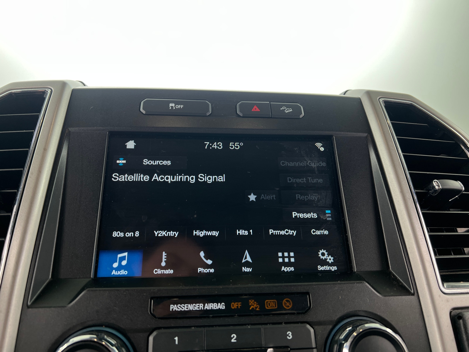 Thumbnail: 2019 Ford Econoline - 3