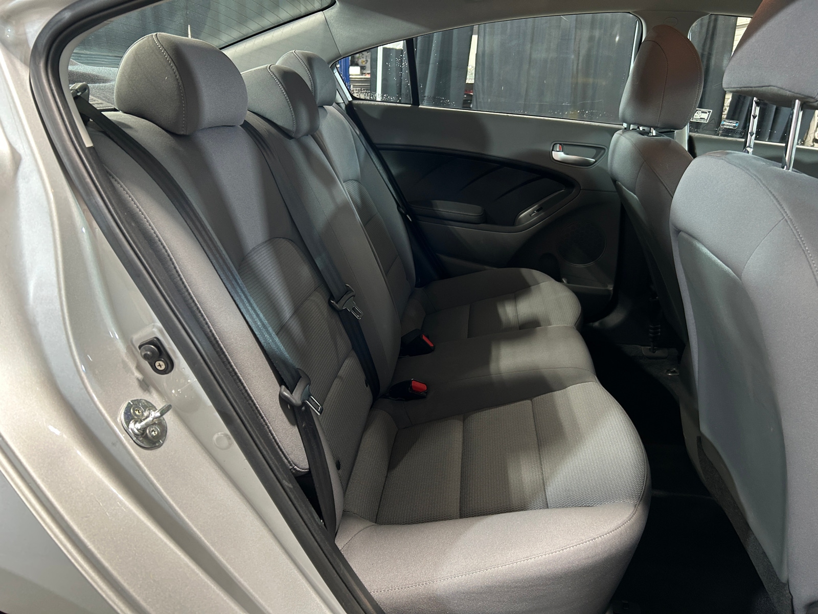 Thumbnail: 2017 Kia Forte - 6