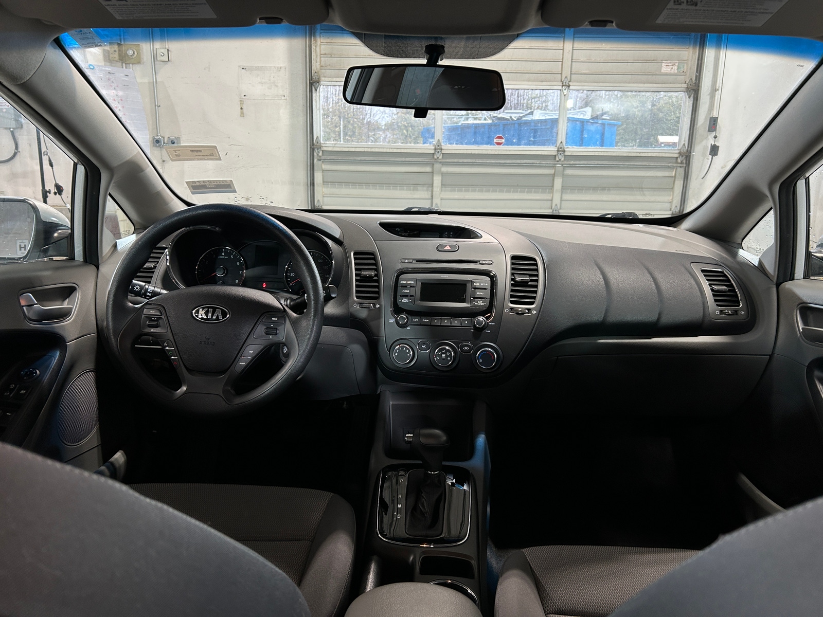 Thumbnail: 2017 Kia Forte - 3