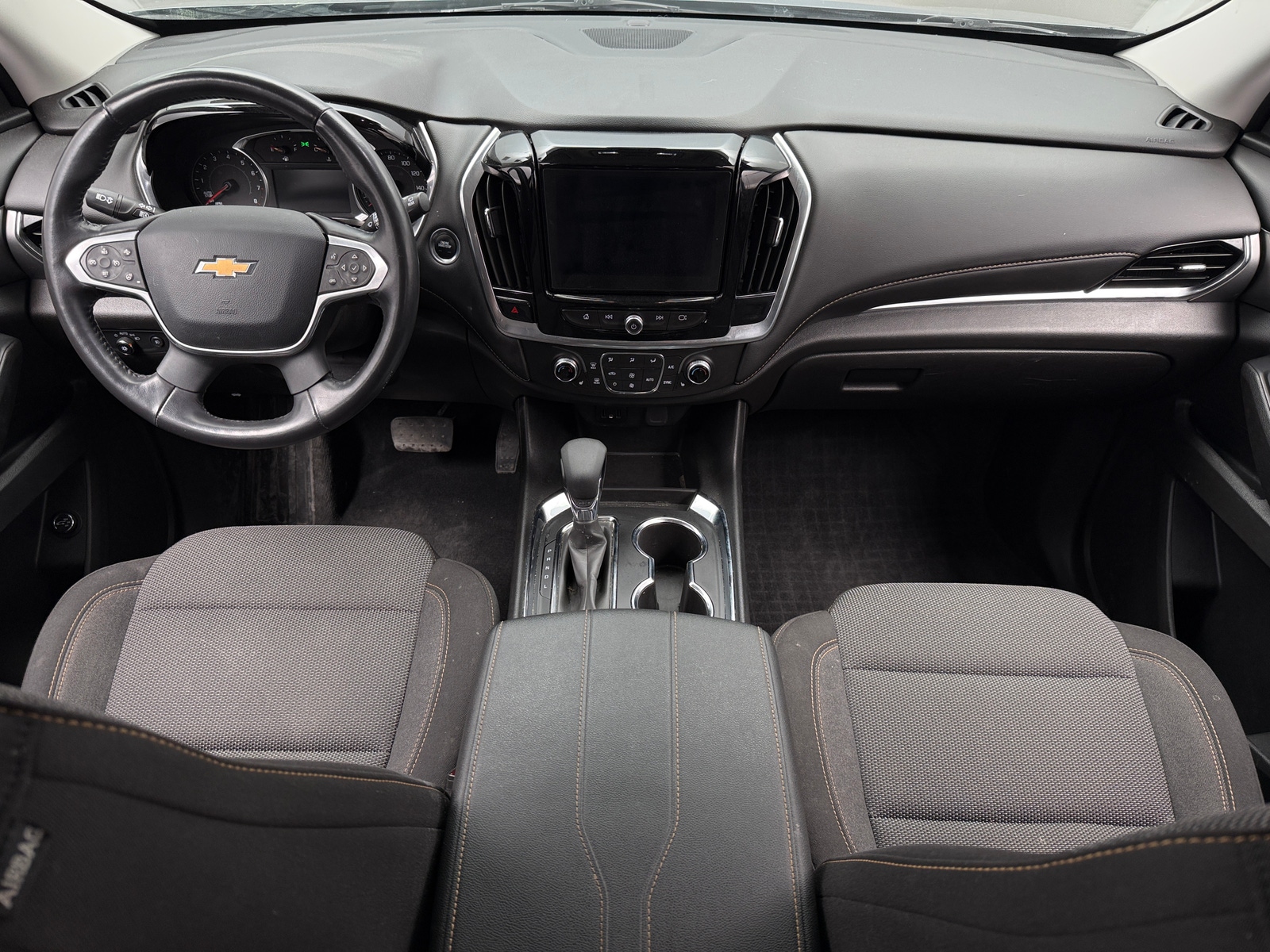 Thumbnail: 2021 Chevrolet Traverse - 3