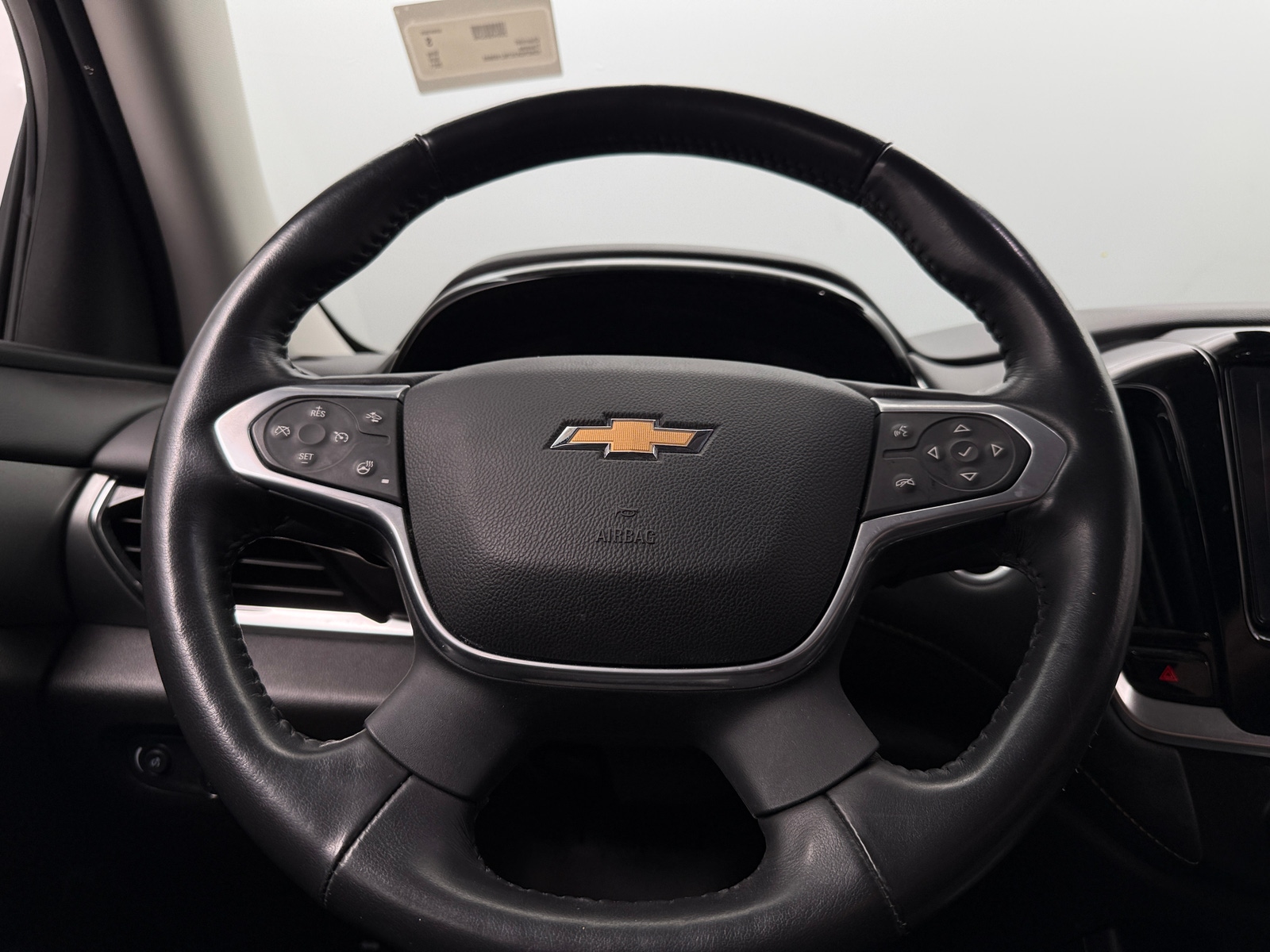 Thumbnail: 2021 Chevrolet Traverse - 5