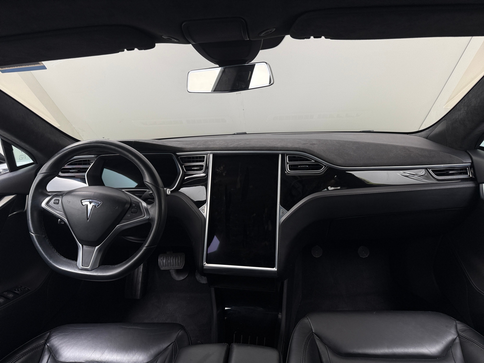 Thumbnail: 2015 Tesla Model S - 2
