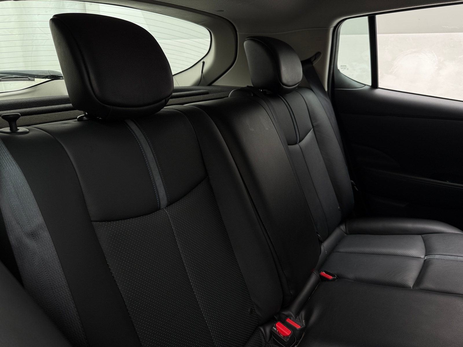 Thumbnail: 2018 Nissan Leaf - 6