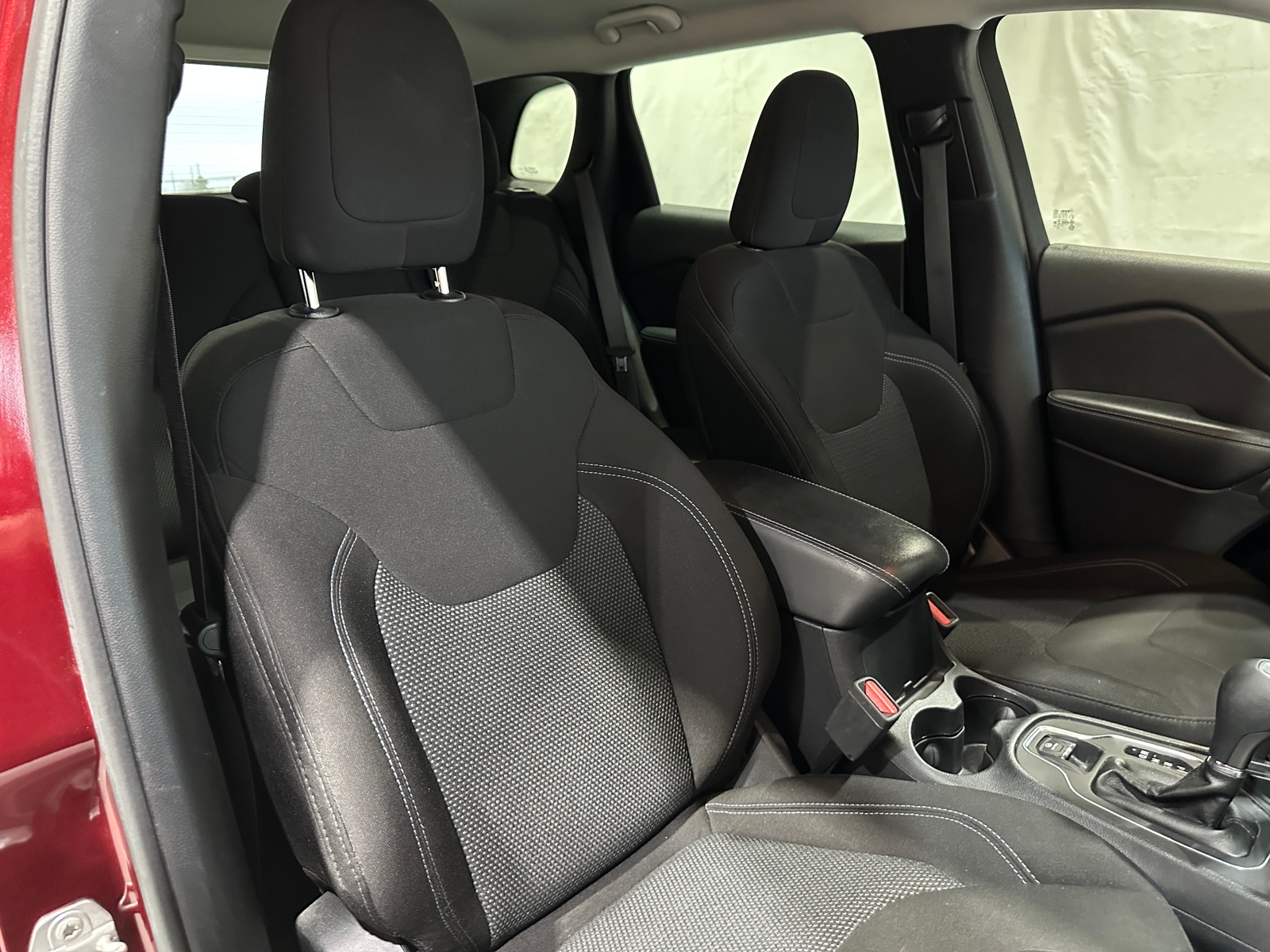 Thumbnail: 2020 Jeep Cherokee - 2