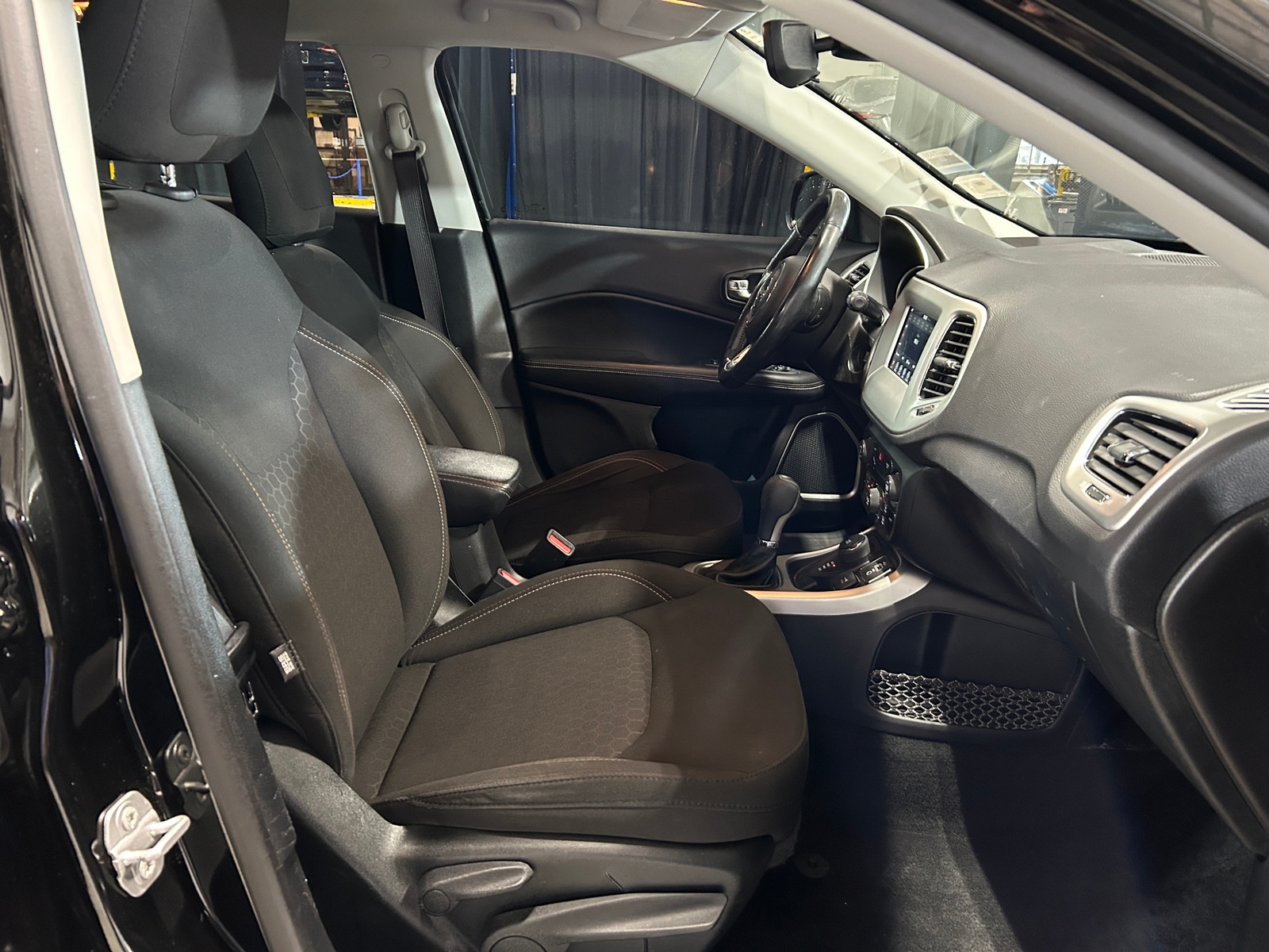 Thumbnail: 2019 Jeep Compass - 2