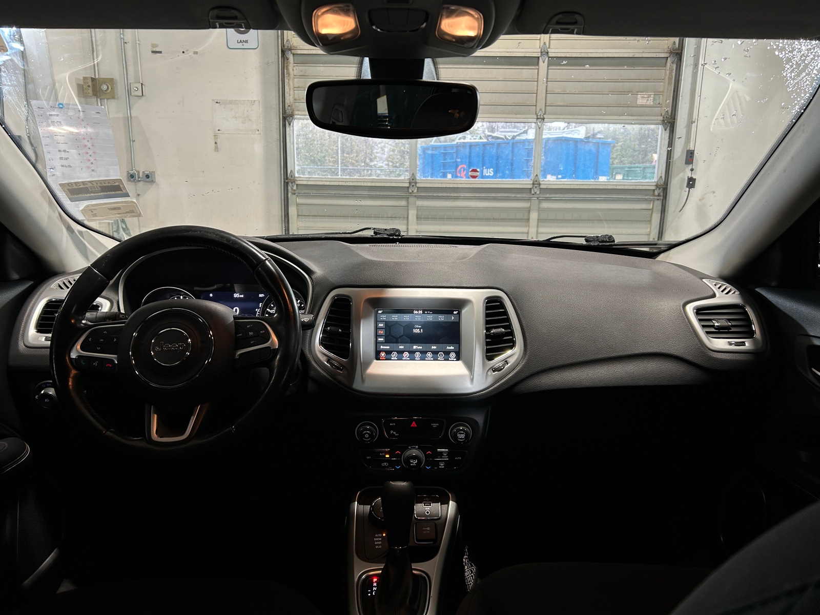 Thumbnail: 2019 Jeep Compass - 3