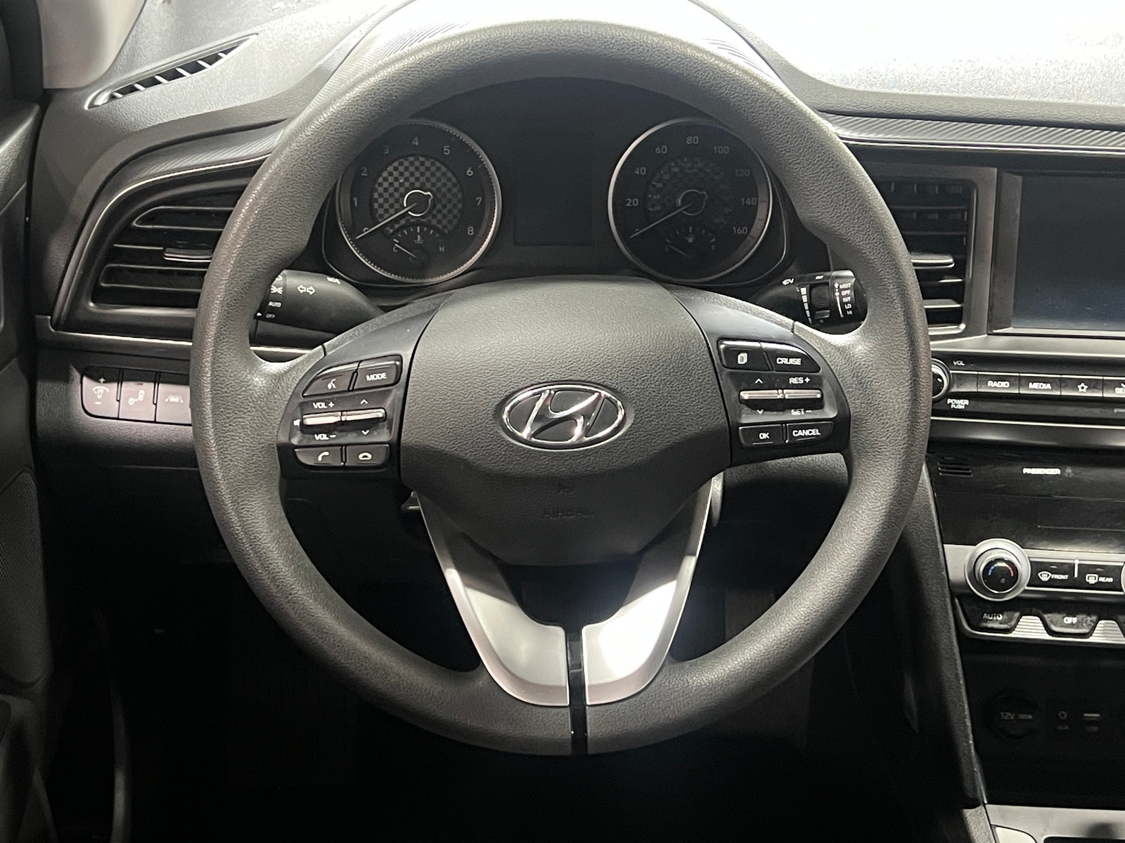 Thumbnail: 2020 Hyundai Elantra - 5