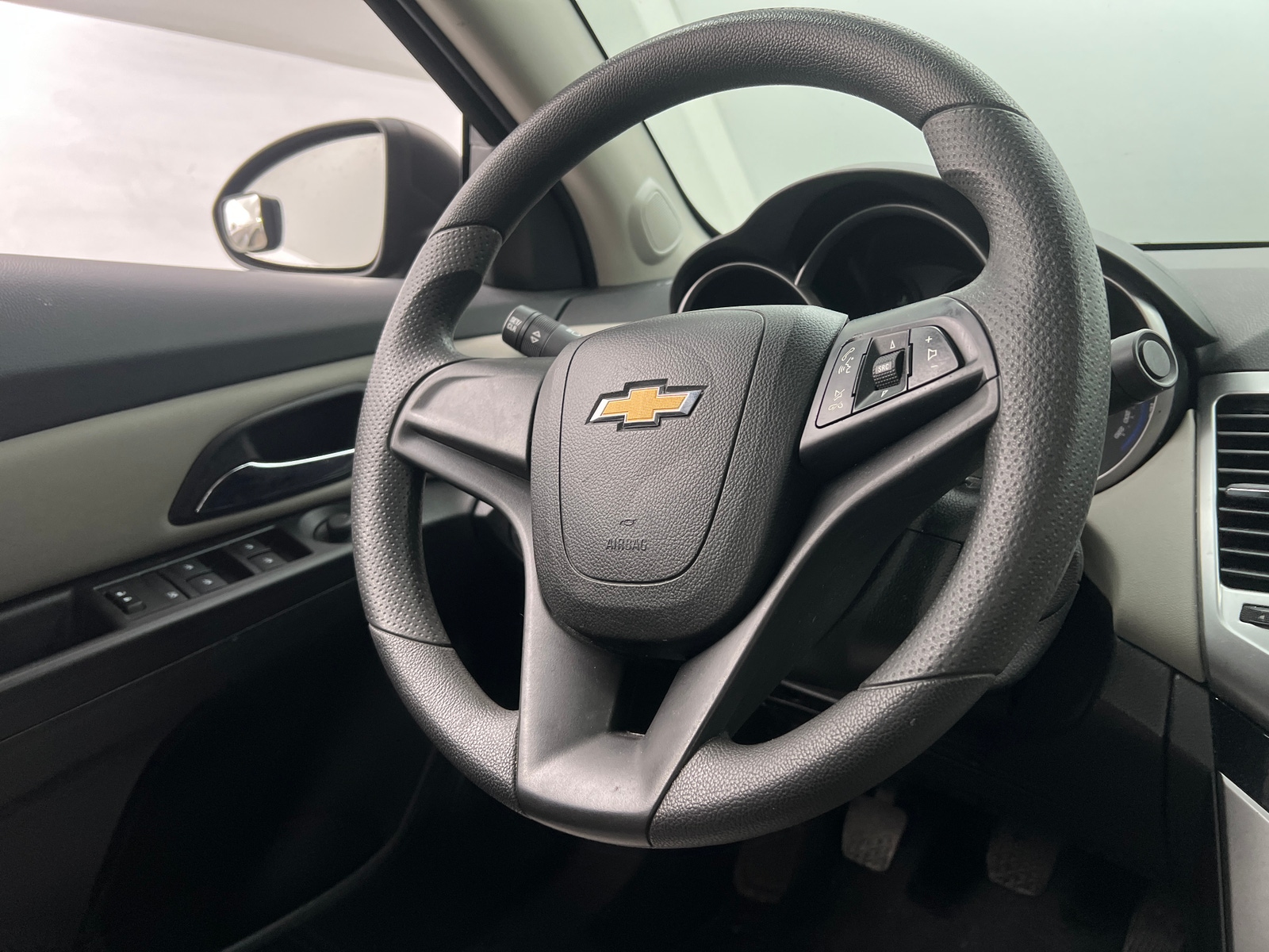 Thumbnail: 2016 Chevrolet Cruze - 5