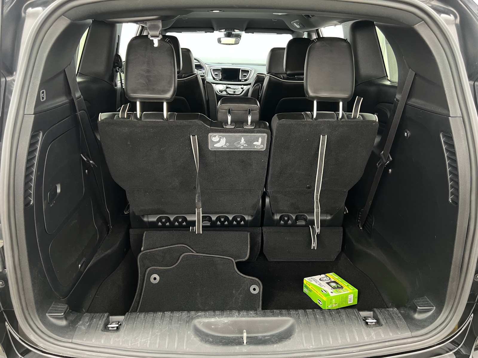 Thumbnail: 2020 Chrysler Pacifica - 6