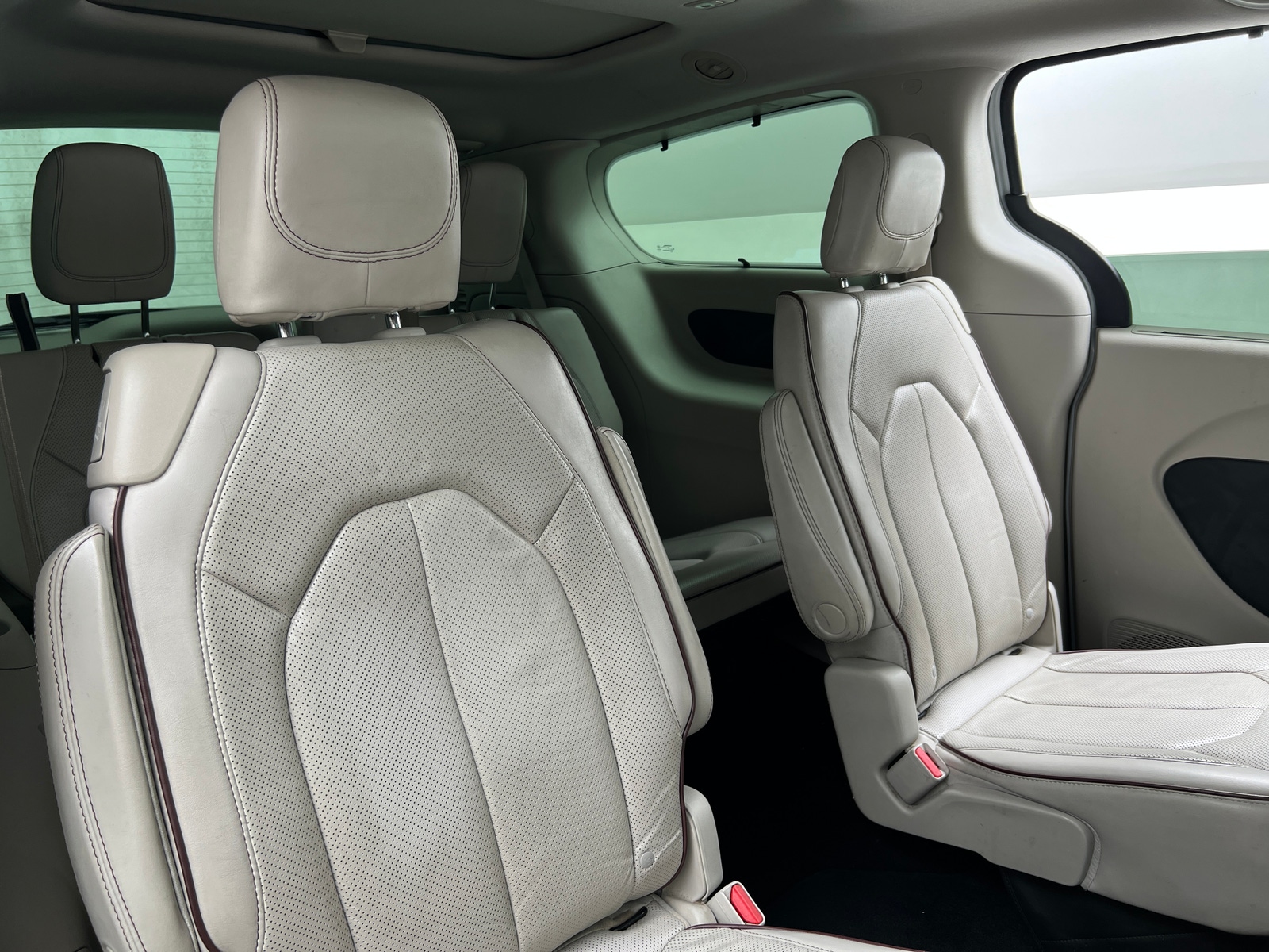 Thumbnail: 2020 Chrysler Pacifica - 5