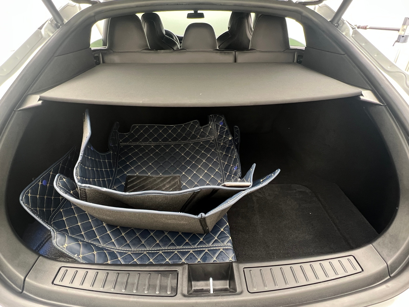 Thumbnail: 2018 Tesla Model S - 6