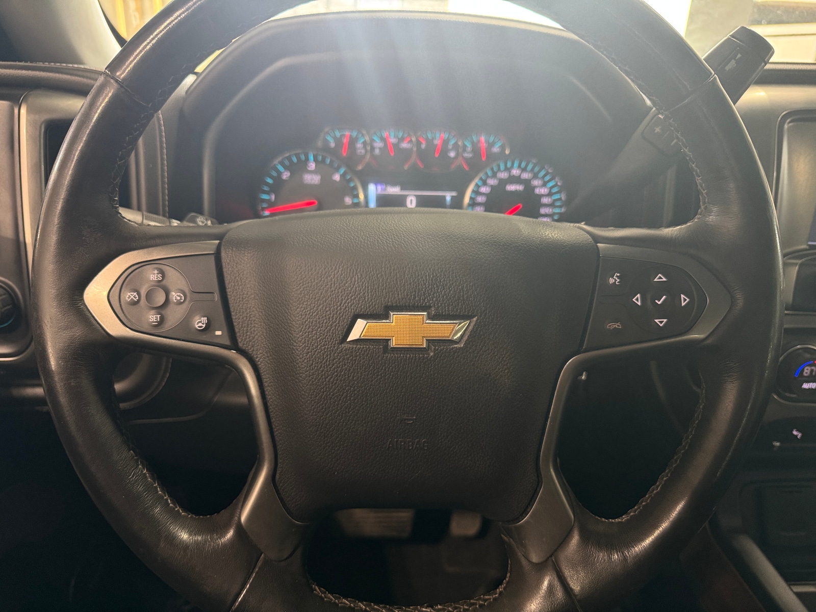 Thumbnail: 2018 Chevrolet Silverado 1500 - 4