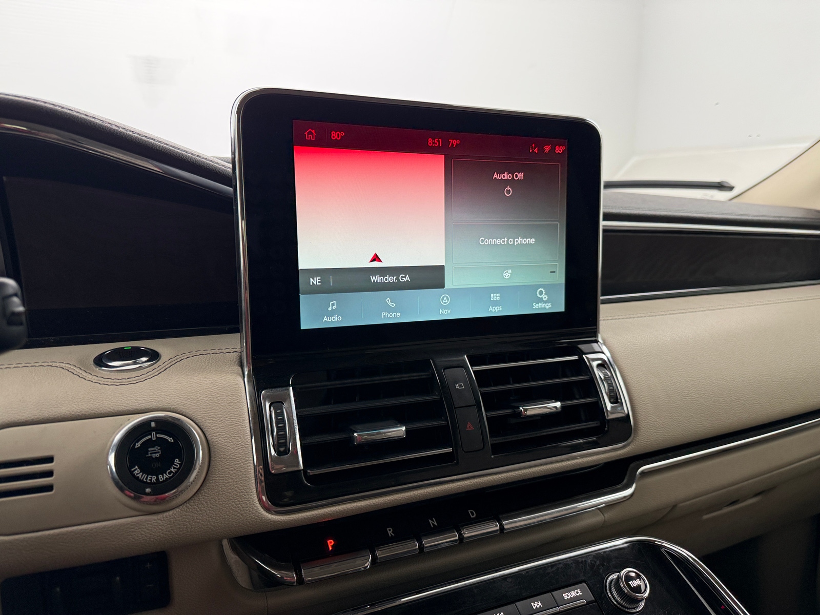 Thumbnail: 2021 Lincoln Navigator L - 3